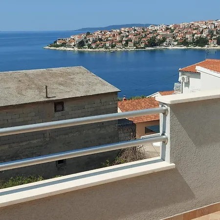 By The Sea Mavarstica, Ciovo - 20161 تروغير